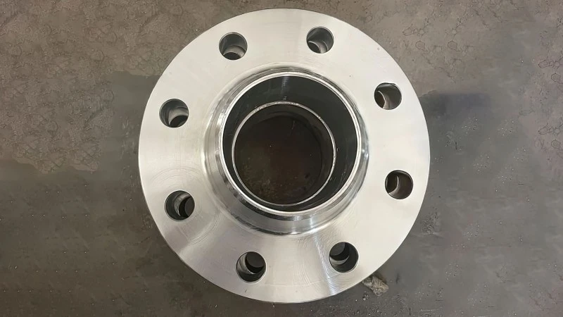 Convex panel butt welding flange