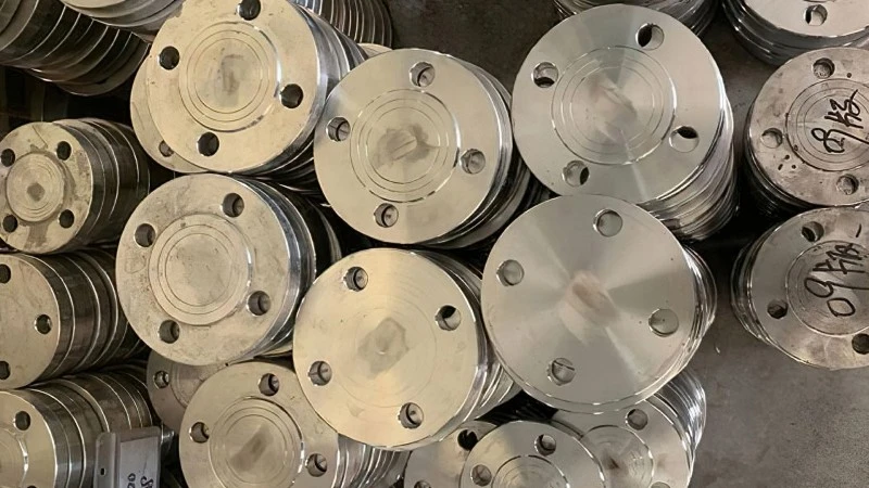 Mold steel pipe flange