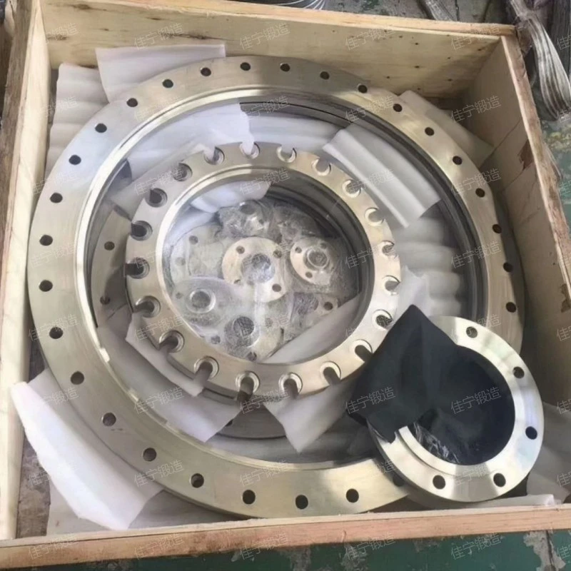 Free forging of round cake