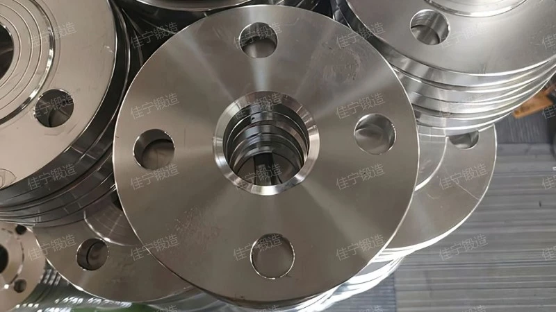 Flat welding inner wire flange cover