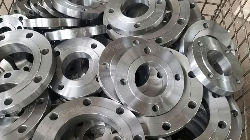 Convex surface flat welding flange