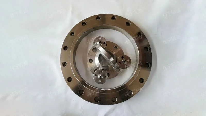 Flat welding groove flange cover
