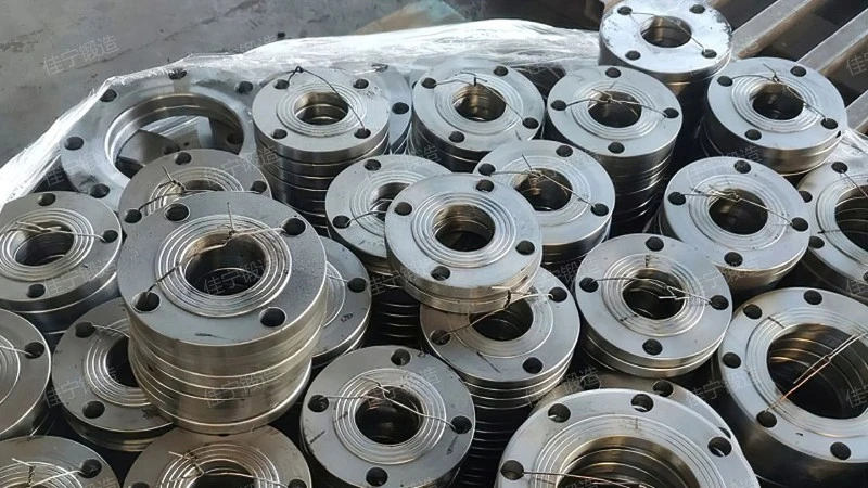 Flat welding groove flange cover