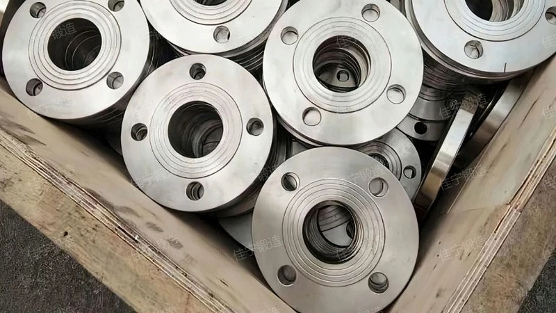 Flat welding flange ring on tenon groove surface